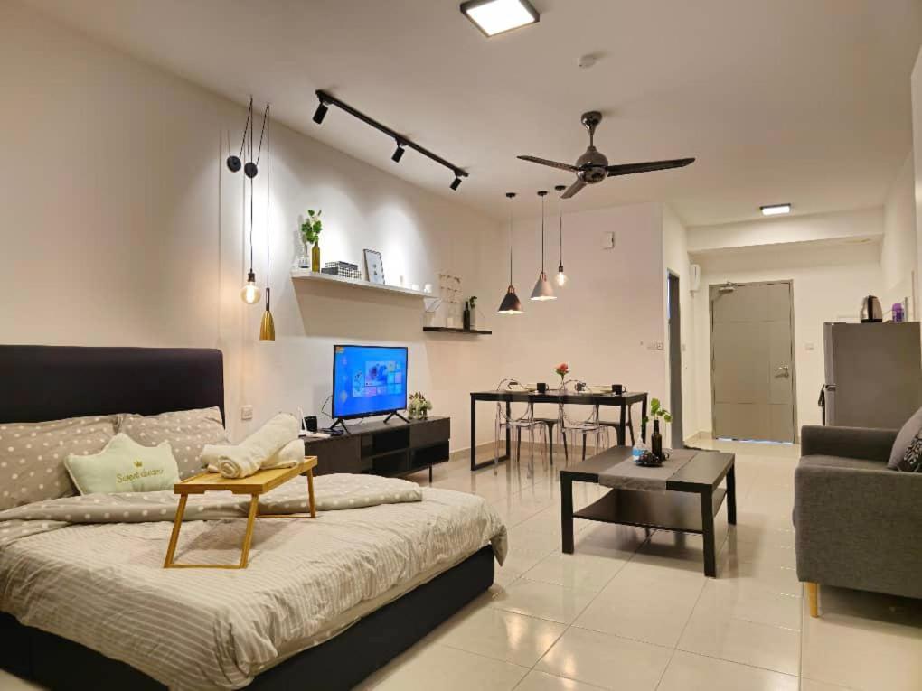 Tiara Imperio Studio 舒适和温暖环境适合情侣享受家的感觉 Kajang Exterior photo